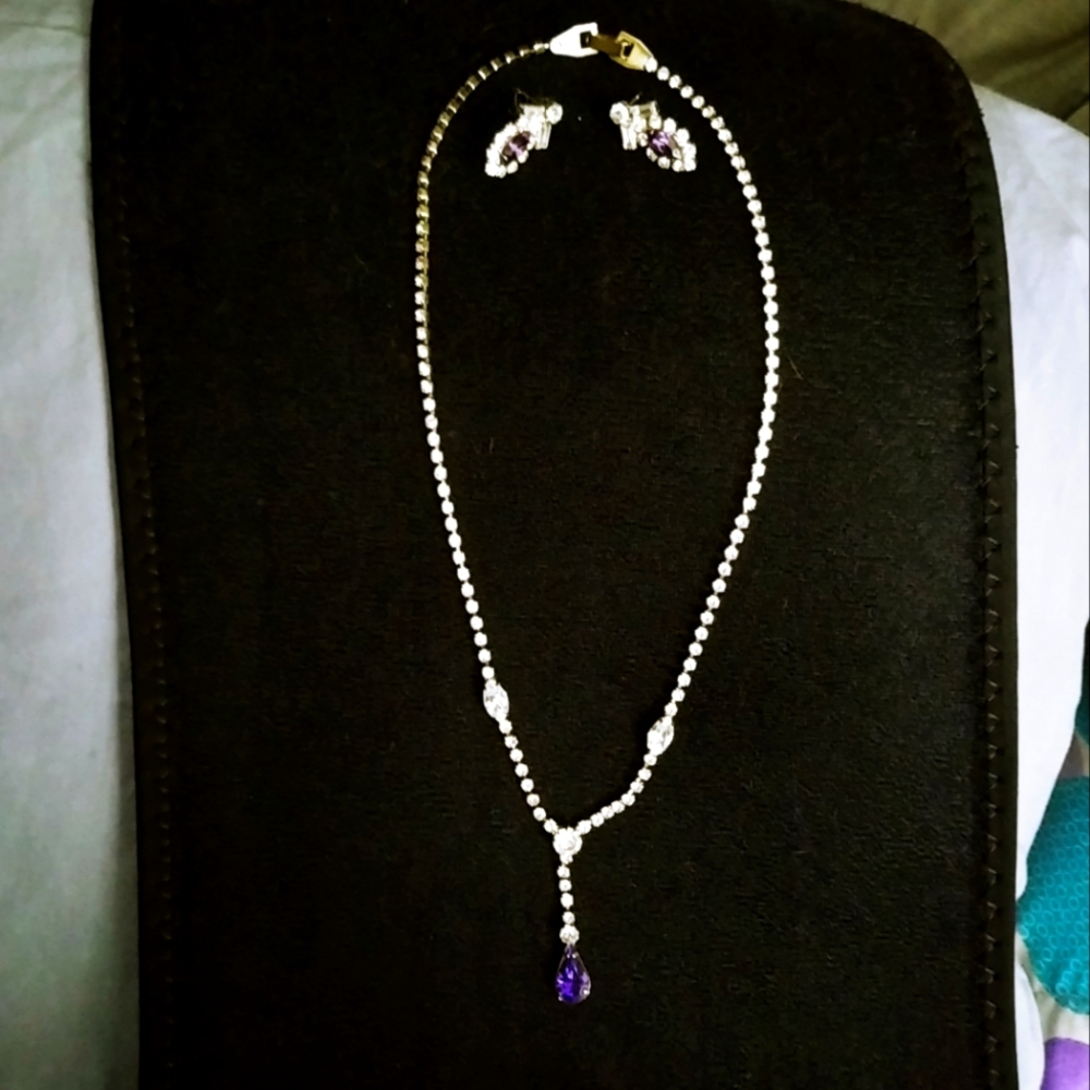 Semiprecious stone Pendant and earring set Perfect for Prom, Pageants, Formal